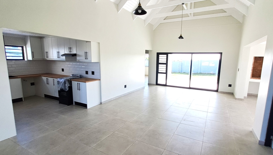 3 Bedroom Property for Sale in Hoogland Western Cape